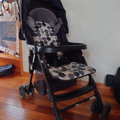 Joieのベビーカーの画像