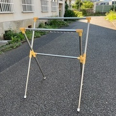 Ｘ型ハンガーラック　室内物干し竿　（整理番号1）