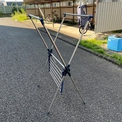 Ｘ型ハンガーラック　室内物干し竿　（整理番号2）