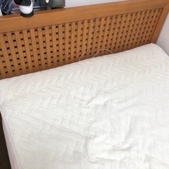 【取引中】フランスベッド　セミダブル　フレームのみの画像