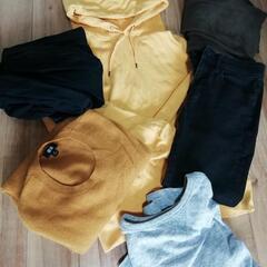 大量の服、お譲りします。