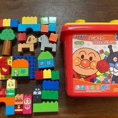 アンパンマン「はじめてのブロックバケツ」