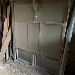 古い建具（窓）昭和ガラス　6月に全処分します 