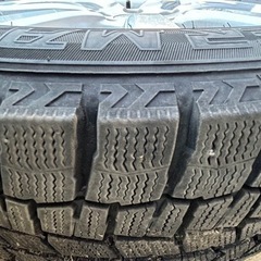 スタッドレスタイヤ4本セット　ナット付　ノア、ヴォクシー等のミニバンにもの画像