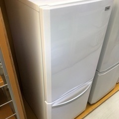 【リサイクルサービス八光】2016年製　ハイアール　冷凍冷蔵庫 （138L 右開き） ２ドア　JR-NF140K W