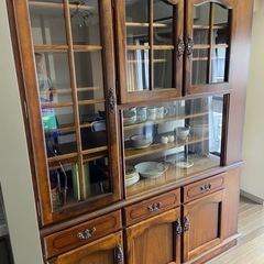 カリモク　アンティーク食器棚