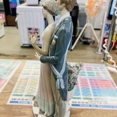 リヤドロ 若い外交官の画像