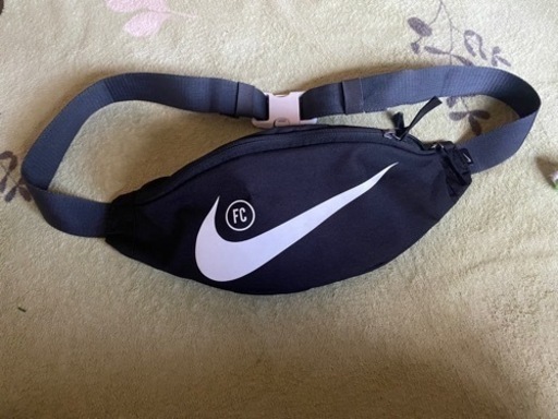 NIKEショルダーバッグ❗️美品✨②