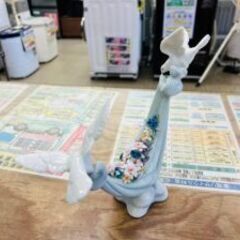 リヤドロ 平和の花かごの画像
