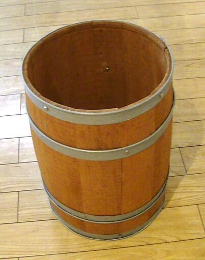 【購入予定者・決定】木製　ビア樽（１個目） 【閉店店舗の什器処分・今回が最終！】