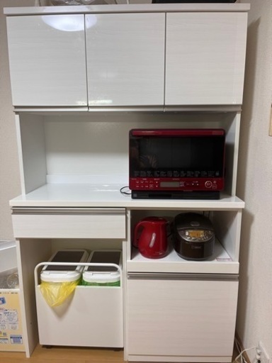 ニトリ食器棚（高さ190✖️幅120✖️奥行50）