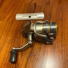 シマノ　エアノスXT2500S  リール　釣り