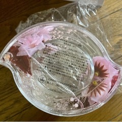 ハーバリウムが美しい小物立ての画像