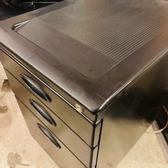 【武蔵小山店】 オフィス　デスク　脇机　作業台　袖机　事務用　スチール　　検　コクヨ　KOKUYO ブラック　黒系　LEAN リーン　ドロワー　引き出し　書類入れ　レターケース　の画像