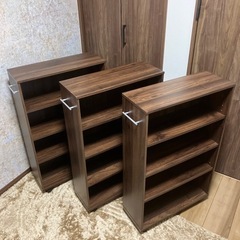 好きな場所に移動して使える本棚　３台セットの画像
