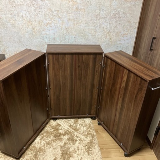 好きな場所に移動して使える本棚　３台セット