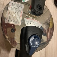 【ほぼ未使用の美品】3.5L/圧力鍋の画像