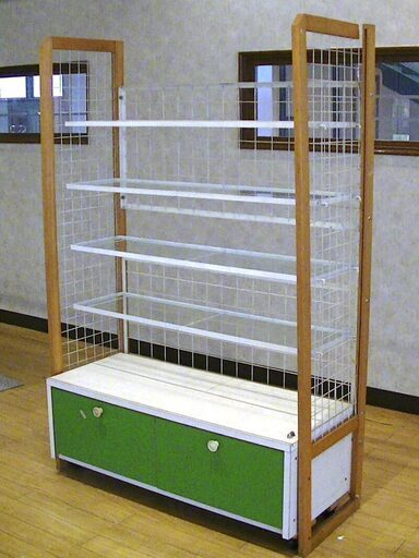 【購入者・決定】木製戸棚付き ガラス棚 【閉店店舗の什器処分・今回が最終！】
