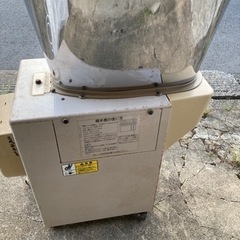 精米機 カンリウ循環型精米機　RE 320 作動品　サビ　平成14年購入　千葉県市原市栢橋引き取り希望の画像