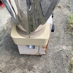 精米機 カンリウ循環型精米機　RE 320 作動品　サビ　平成14年購入　千葉県市原市栢橋引き取り希望の画像