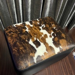 オットマン　お部屋のアクセントに