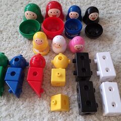 幼児用おもちゃ　ブロック？とマトリョーシカ？