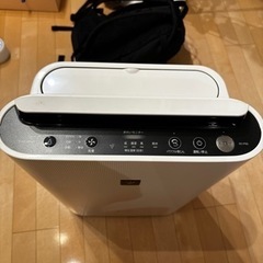 【無料で譲ります】SHARP 空気清浄機 加湿器の画像