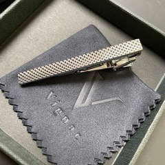 《値下げ中》ネクタイピン(美品)2本