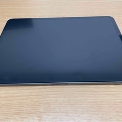 9/28 19:30以降当日受け渡し可【美品】iPad pro 第3世代 128GB 11インチ スペースグレーの画像