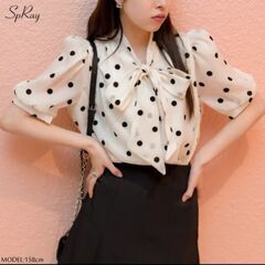 決まりました　試着のみ　SpRay　ブラウスの画像