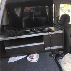 引き取り者決定しました　　　テレビ台&テレビ32インチの画像