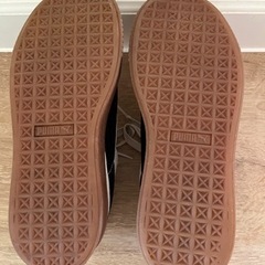 ［PUMA］スウェードシューズ 23.5センチの画像