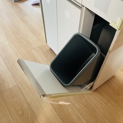 【中古品】ニトリ　3杯の分別ペールカウンターの画像