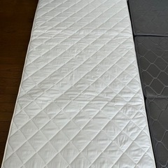 シングルサイズ敷布団、マトレス各1組ずつ譲ります