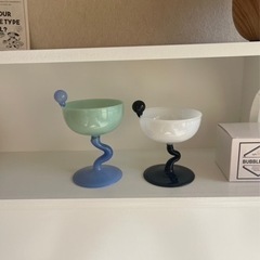 【韓国購入品】おしゃれな形のグラス カップ 白黒の画像