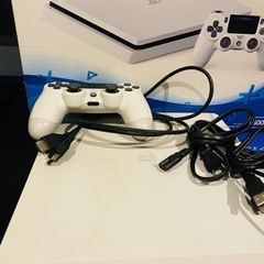 お取引確定済み 再掲載！ 2019年購入！PS4 500GB Glacier White CUH