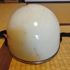 ヘルメット。ファイヤーパターン。白。の画像