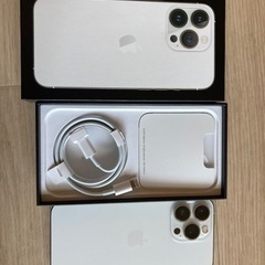 美品！！［iPhone13Pro 256GB SIMフリー シルバー］