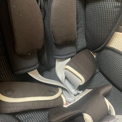 エールべべ　チャイルドシートの画像