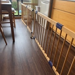 ベビーゲート　木製の画像