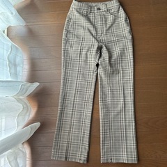 ［値下げ］GU チェック柄パンツ