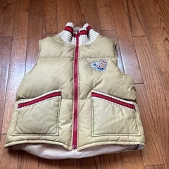 KP  Junior    中綿入り　ベスト　　130 140の画像