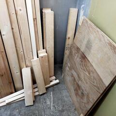 DIYに　木の板　2mぐらい5本他まとめての画像