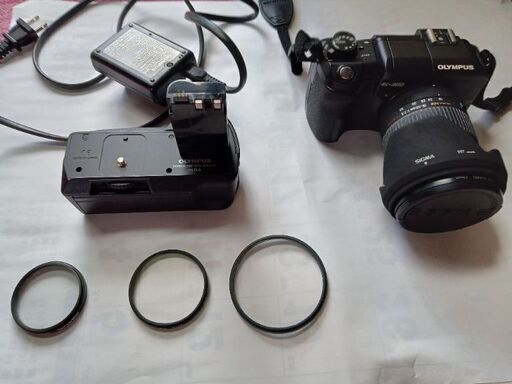 お取引決定しました募集を終了致します。OLYMPUSデジタル一眼レフカメラE300