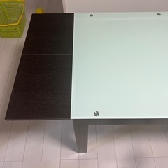 無料　ダイニングテーブルの画像