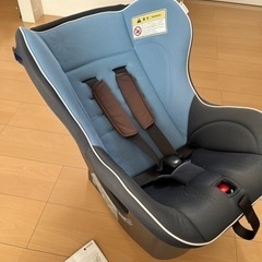 TAKATA チャイルドシート　水色　2010年購入