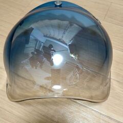 【決まりました。】ヘルメットのシールド③  クリア / ブルーのグラデーションの画像