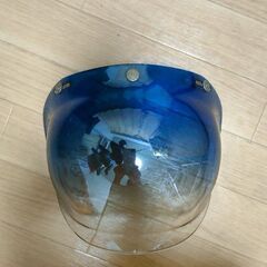 【決まりました。】ヘルメットのシールド③  クリア / ブルーのグラデーションの画像