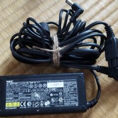 NECノートパソコンノートPC用ACアダプター、PA-1600-01 PC-VP-WP17/OP520-73701、電源コード、中古の画像