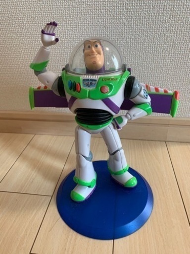 バズ・ライトイヤー　フィギュア